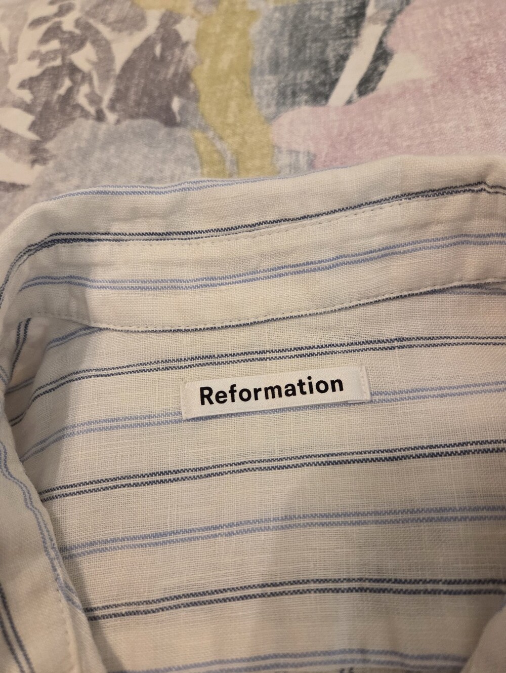 REFORMATION Preston White Blue Striped 100% Linen Button Down Shirt Women's SZ M - Picture 12 of 13